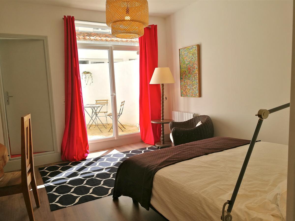Apartamento La Loge Du Theatre - Saintes Exterior foto