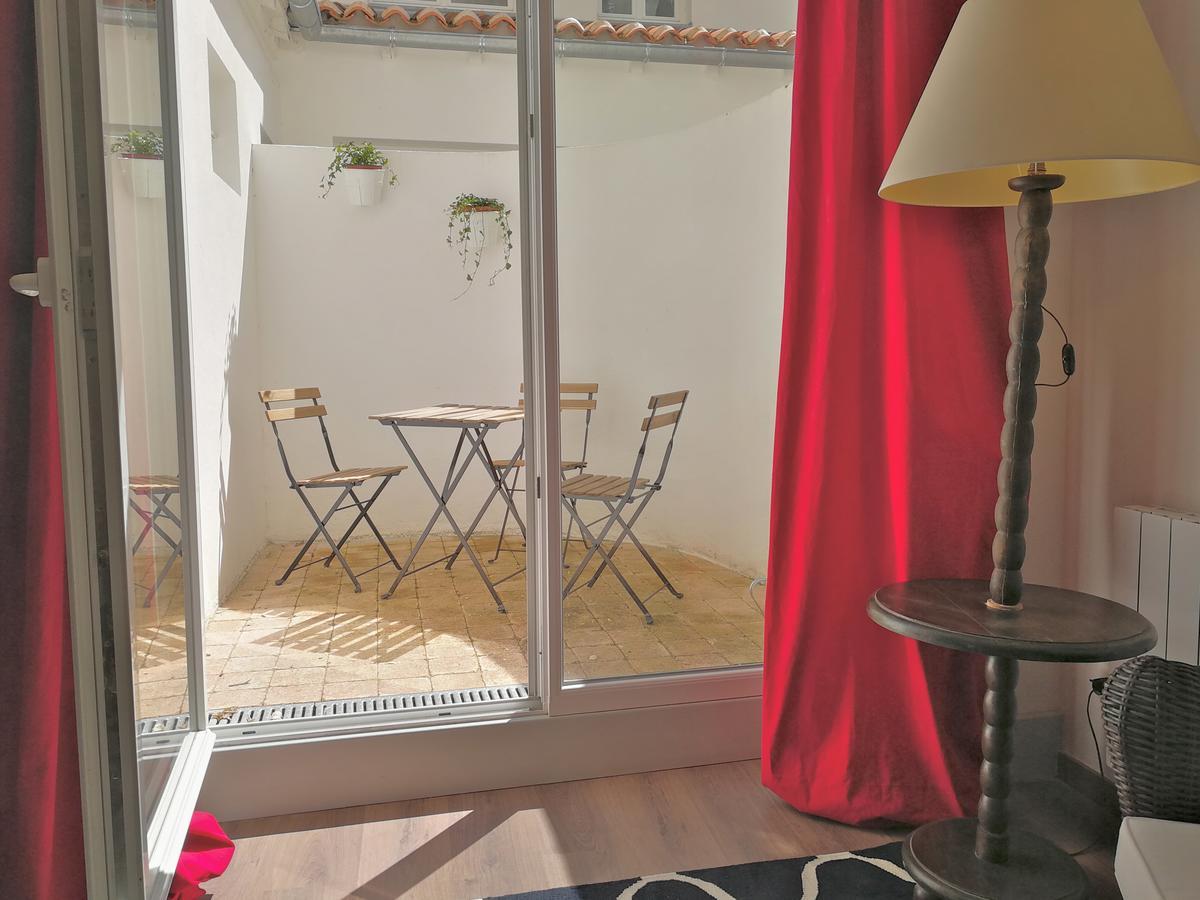 Apartamento La Loge Du Theatre - Saintes Exterior foto