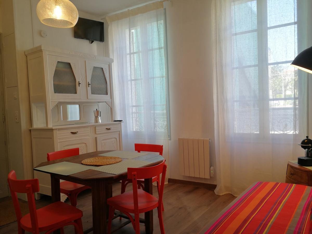 Apartamento La Loge Du Theatre - Saintes Exterior foto